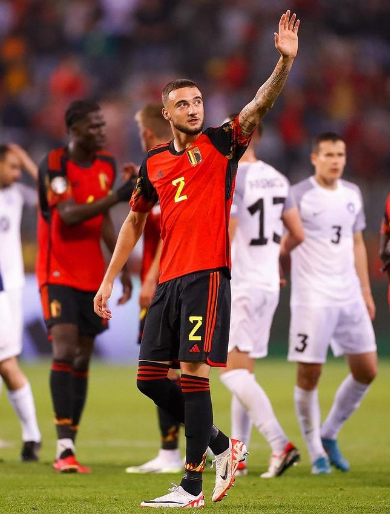 德罗巴迎来十赛季高光表现，TES球迷沸腾！